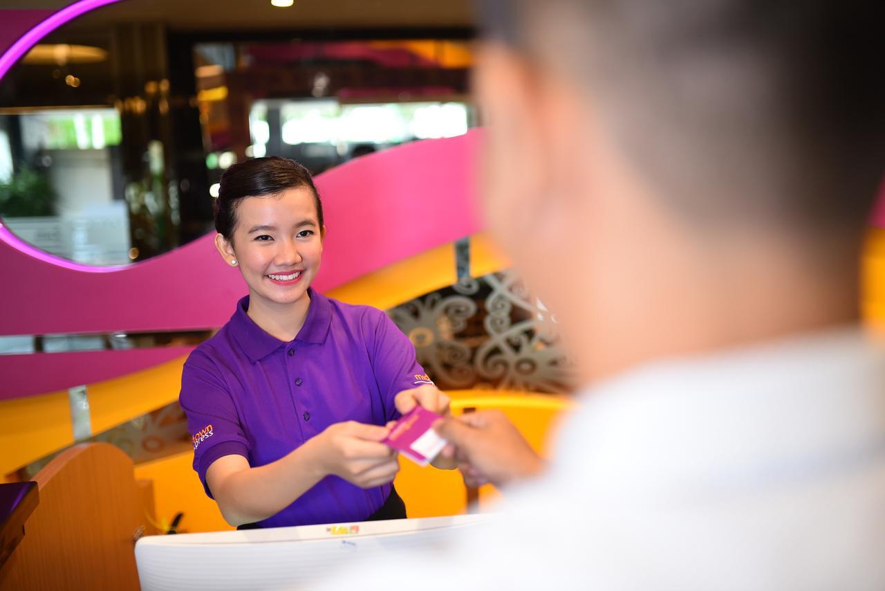 Midtown Xpress Balikpapan Hotel Exterior photo